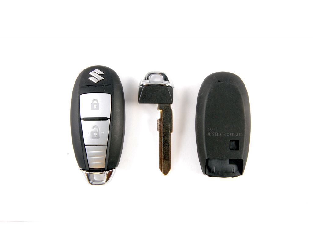 DÁLKOVÝ OVLADAČ SUZUKI SWIFT KEYLESS